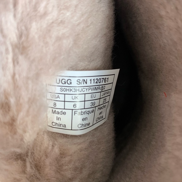 UGG Classic Gold Short Burst Boot - Picture 11 of 13